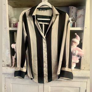 Zara Black and Cream Striped Blouse NEW !!! size Small
